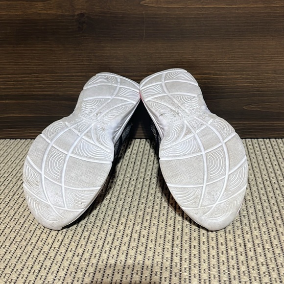 Girls Sketcher’s Sport - size 2 - Picture 4 of 5